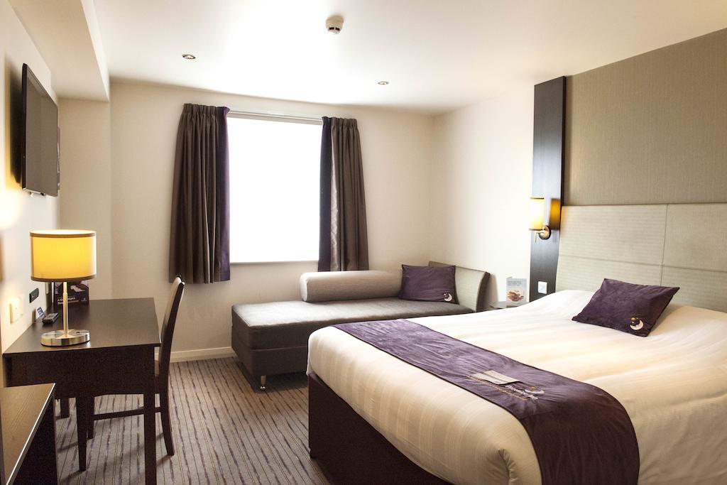 Premier Inn Bath City Centre Ruang foto