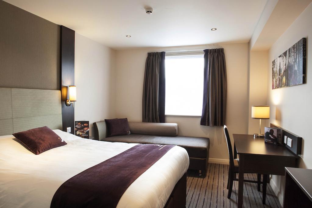 Premier Inn Bath City Centre Ruang foto