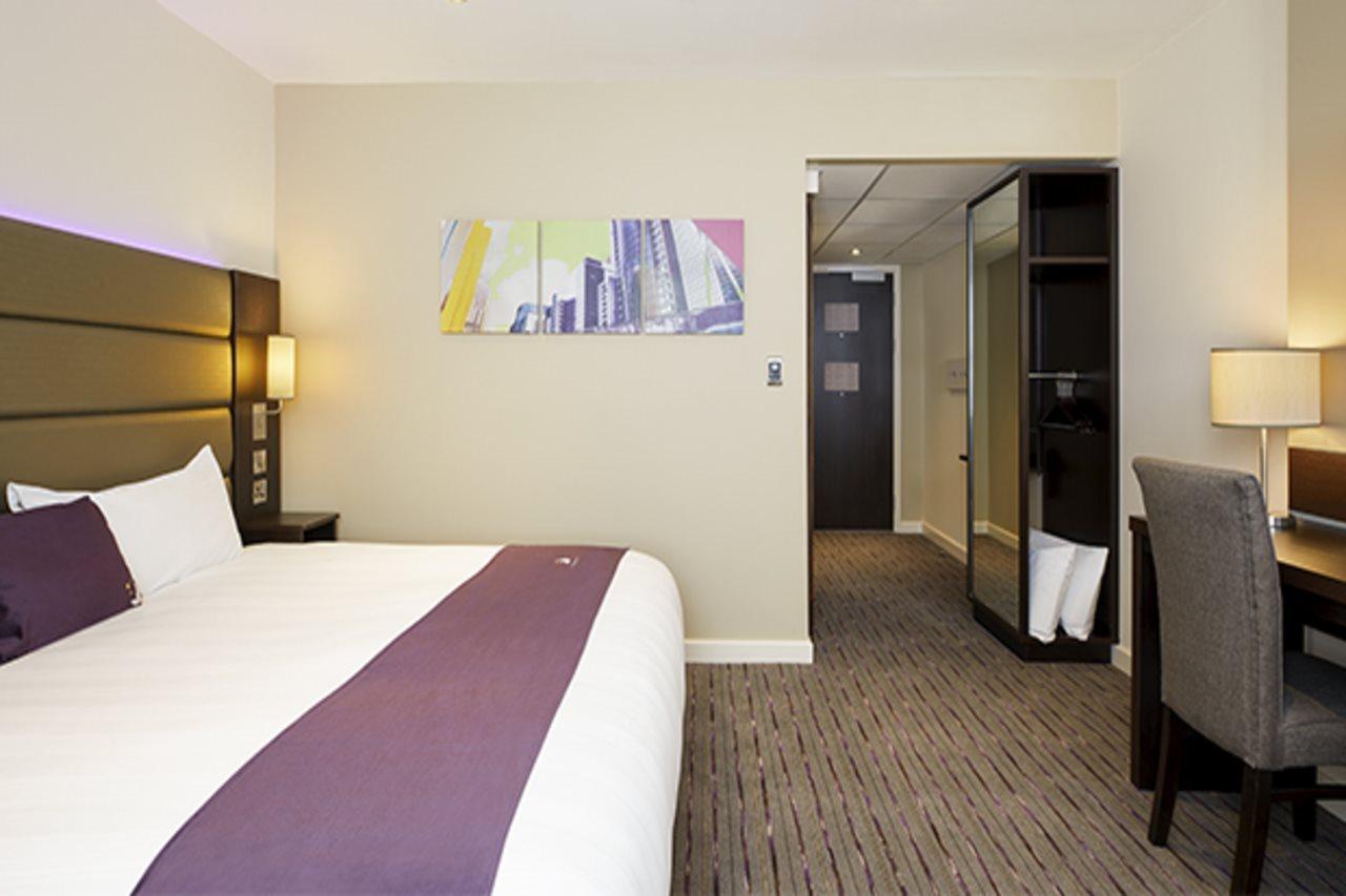Premier Inn Bath City Centre Bagian luar foto