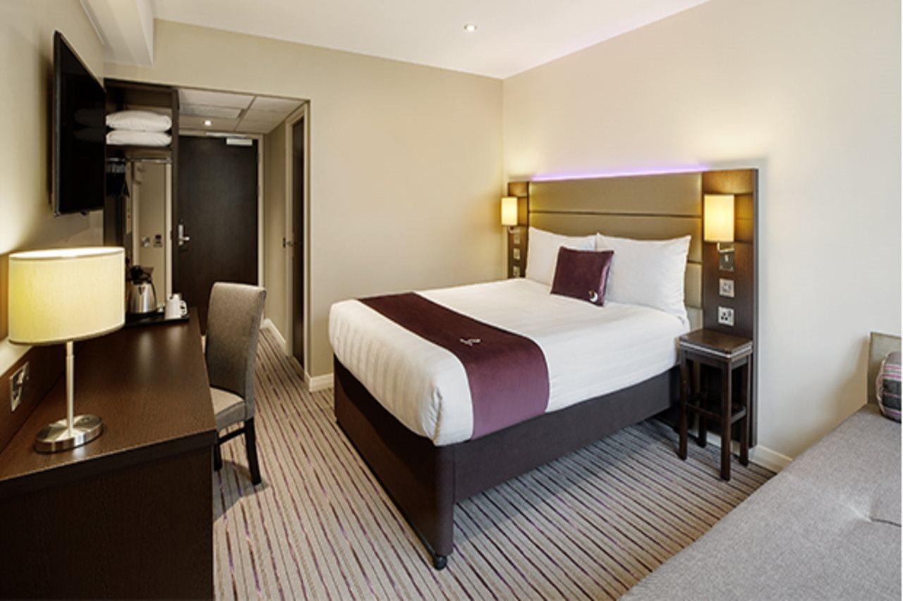 Premier Inn Bath City Centre Bagian luar foto