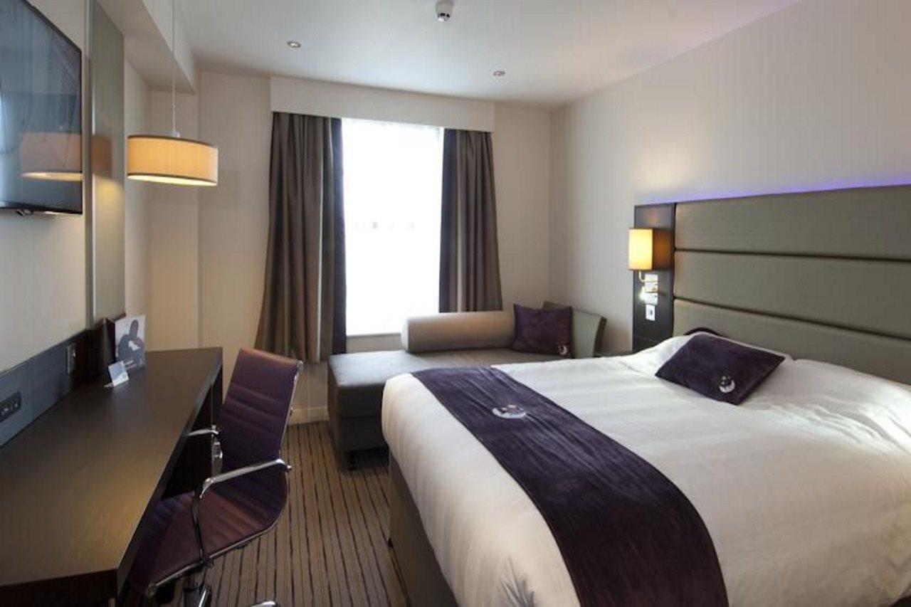 Premier Inn Bath City Centre Bagian luar foto