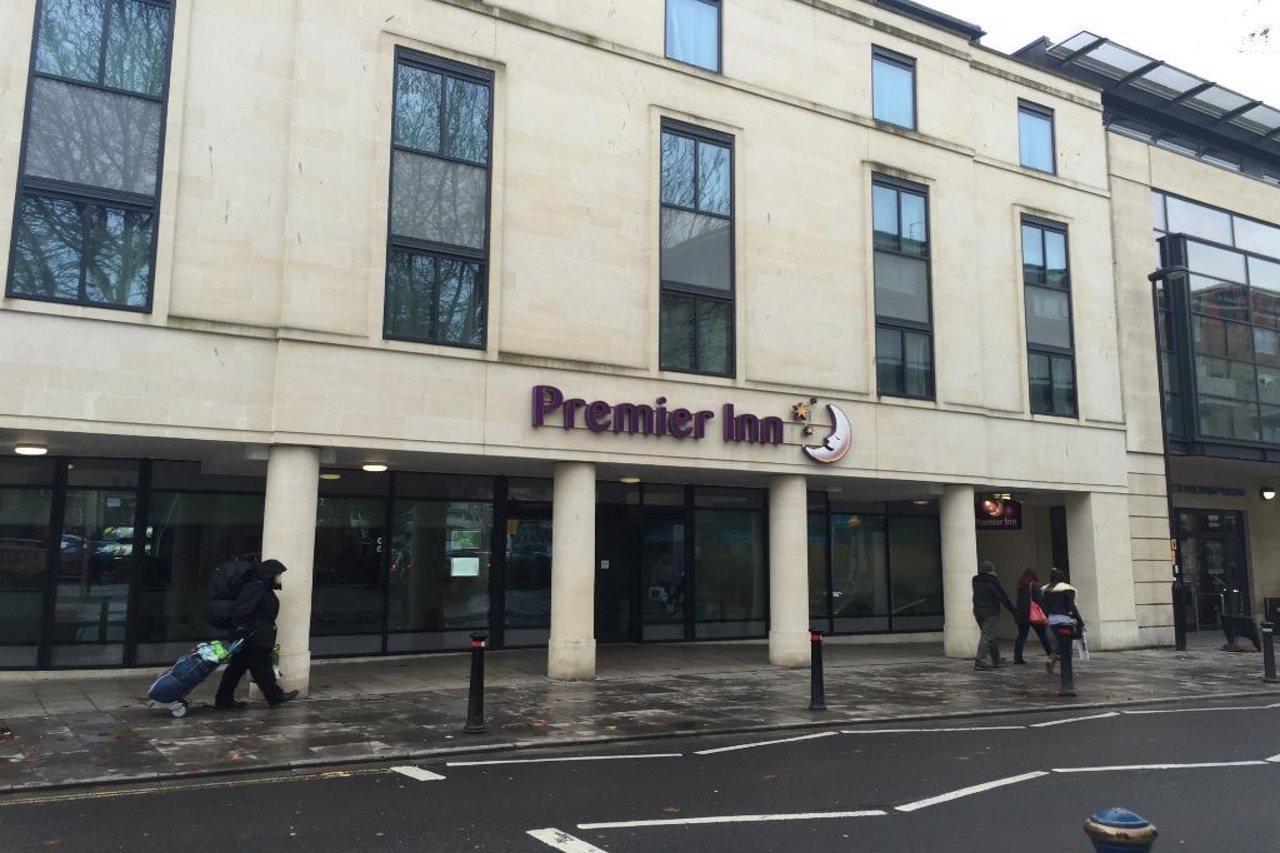 Premier Inn Bath City Centre Bagian luar foto