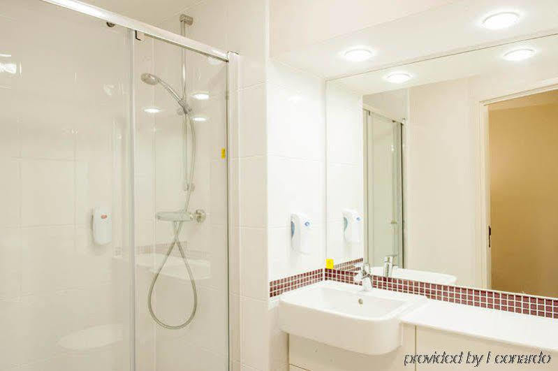 Premier Inn Bath City Centre Bagian luar foto